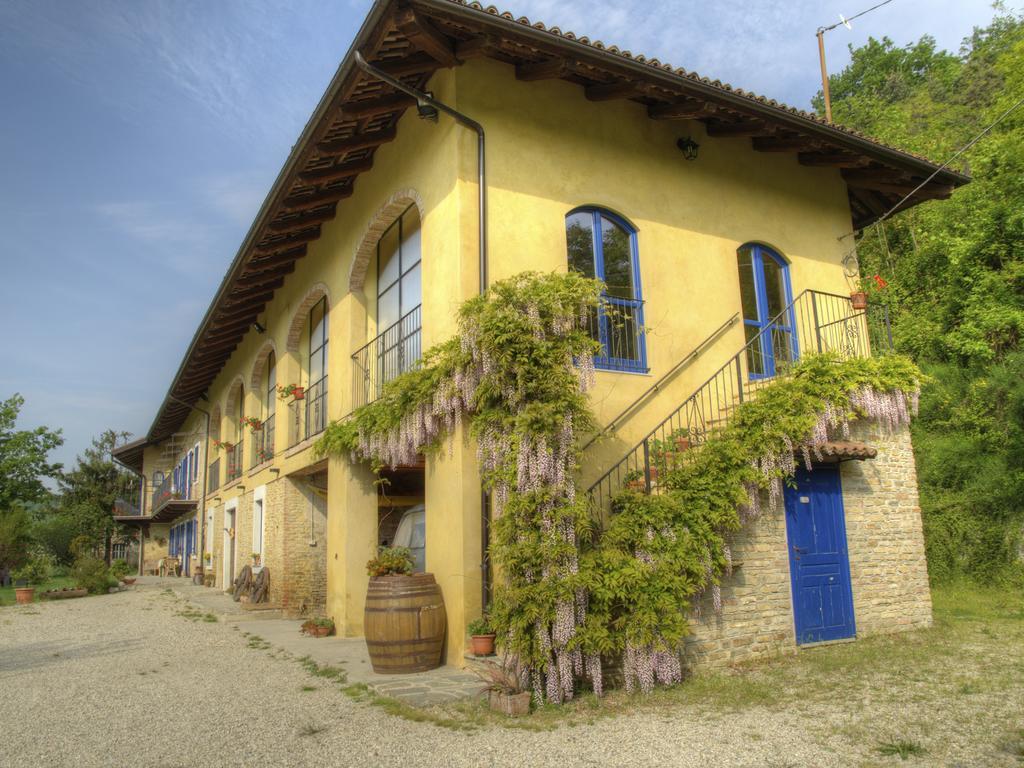 B&B Il Sole Delle Rive Sinio Bagian luar foto