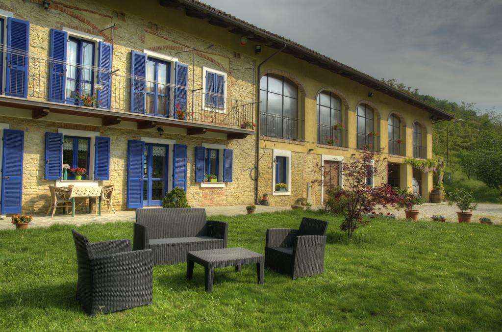 B&B Il Sole Delle Rive Sinio Bagian luar foto