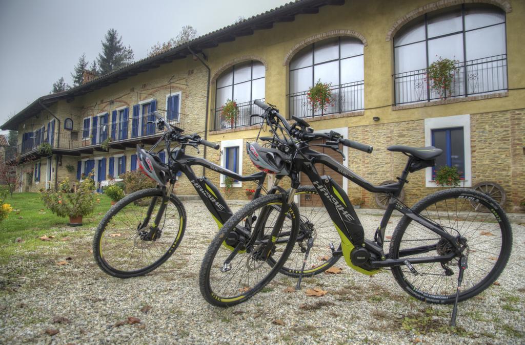 B&B Il Sole Delle Rive Sinio Bagian luar foto